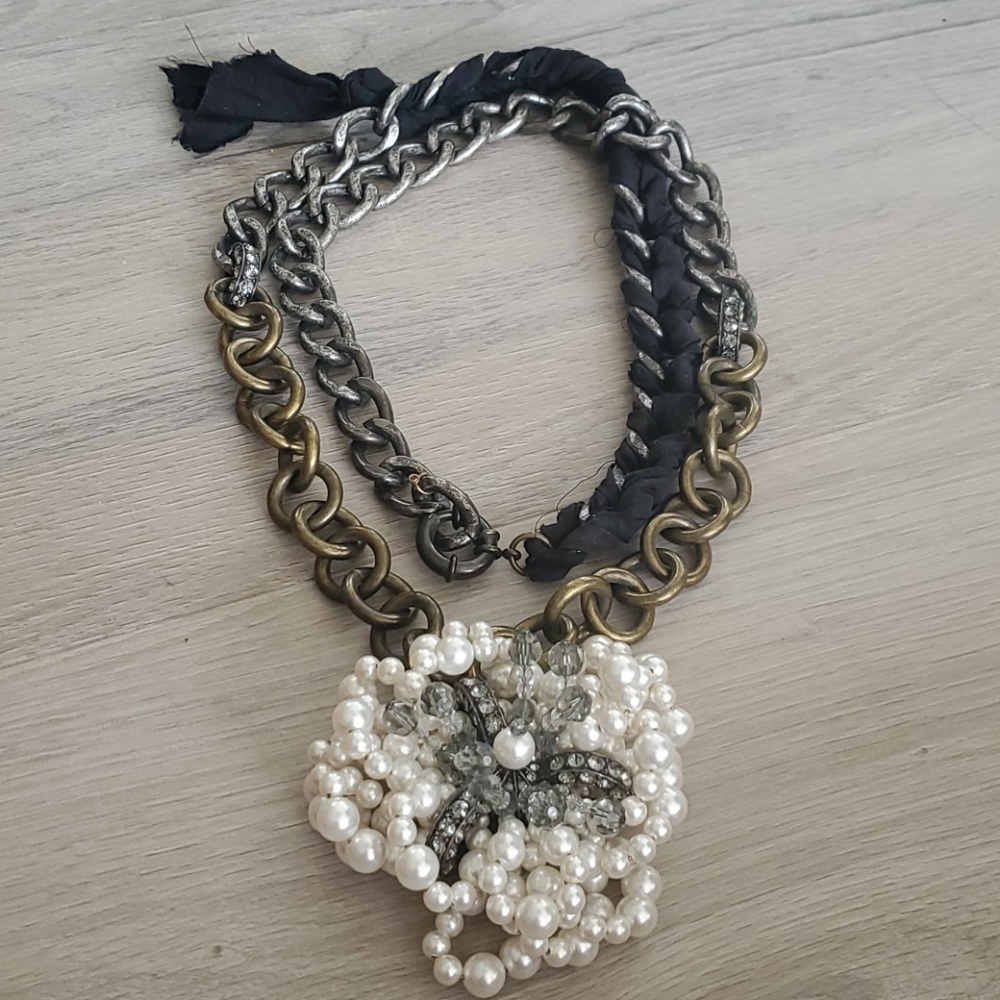 Lanvin mixed tone necklace with flower
